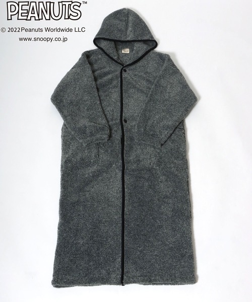 PEANUTS（ピーナッツ）の「PEANUTS SNOOPY（ピーナッツスヌーピー）ボアフリースガウンパーカー/ブランケット（その他ルームウェア・レディース・チャコールグレー/ホワイト×ネイビー・FREE）」の11枚目の写真