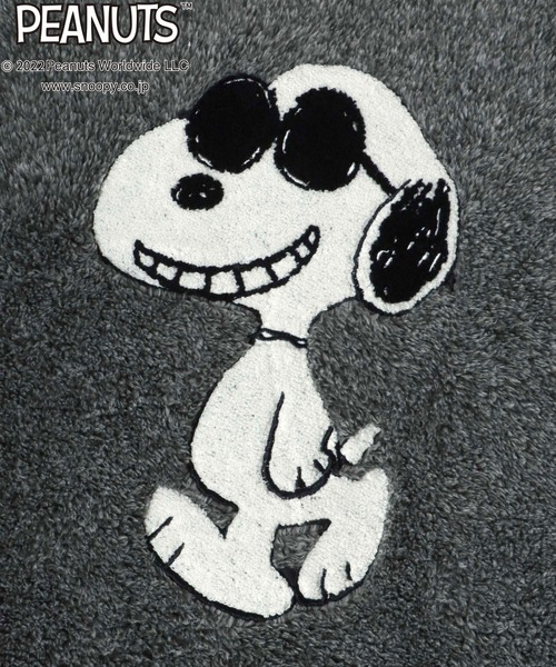 PEANUTS（ピーナッツ）の「PEANUTS SNOOPY（ピーナッツスヌーピー）ボアフリースガウンパーカー/ブランケット（その他ルームウェア・レディース・チャコールグレー/ホワイト×ネイビー・FREE）」の12枚目の写真