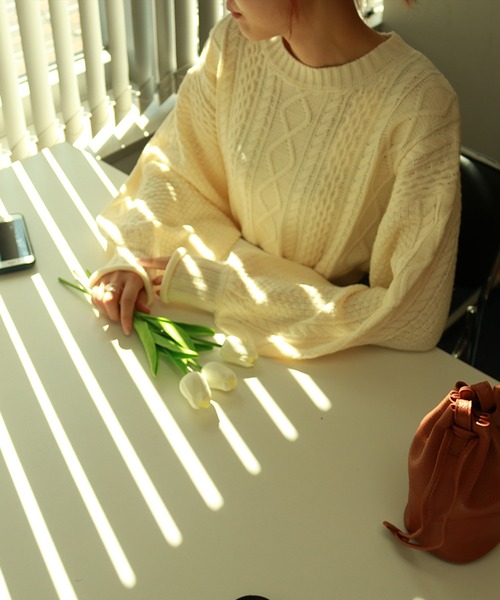 Auntie Rosa（アンティローザ）の「ケーブル編み クルーネックニット（ニット/セーター・レディース・ダークグレー/アイボリー・MEDIUM）」の18枚目の写真