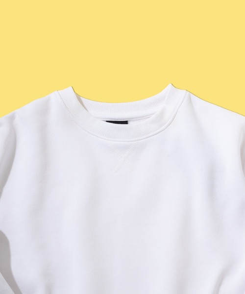FCMM(エフシーエムエム)の「【日本限定アイテム】STANDARD LOGO SLEEVE SWEATSHIRTS/スタンダードロゴスリーブスウェットシャツ(スウェット・メンズ・ホワイト/ブラック・X-LARGE/SMALL/LARGE/MEDIUM)」の5枚目の写真