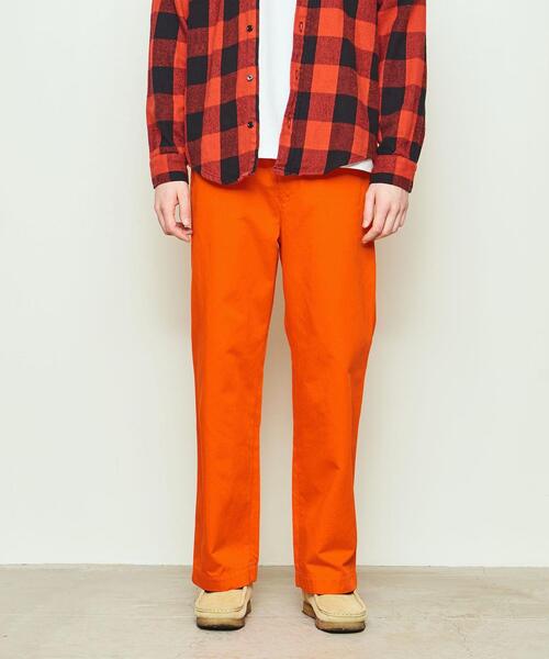 UNITED ARROWS & SONS（ユナイテッドアローズアンドサンズ）の「＜UNITED ARROWS & SONS＞ CHINO TROUSERS G/D/チノパンツ（チノパンツ・メンズ・ダークグリーン/オレンジ・S/M/L/XL）」の3枚目の写真