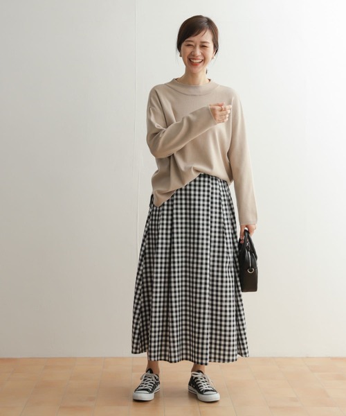 URBAN RESEARCH DOORS(アーバンリサーチドアーズ)の「ボトルネックワイドプルオーバー(ニット/セーター・レディース・ブルー/ネイビー/ベージュ・MEDIUM)」の11枚目の写真