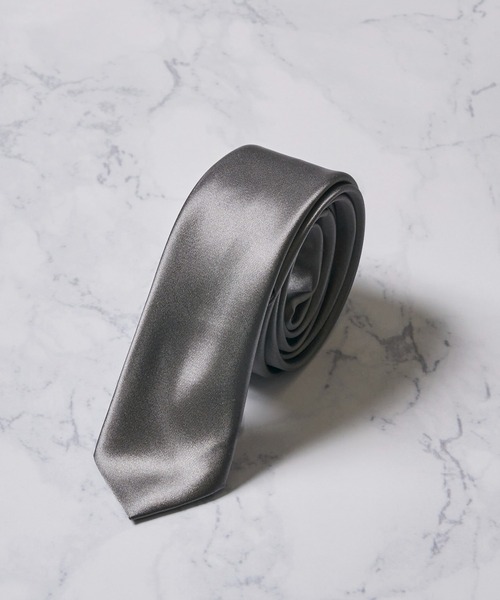 ADPOSION（アドポーション）の「ソリッドカラー アセテートナロータイ（ネクタイ・メンズ・グリーン/パープル/ブラック/ブルー/ネイビー/ホワイト/シルバー/ワインレッド/グレー・FREE）」の4枚目の写真