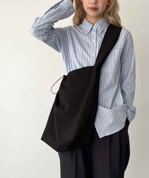 CANAL JEAN（キャナルジーン）の「El mar　NEWオックスショルダーバッグ（ショルダーバッグ・レディース・ベージュ/ブラック/オフホワイト・ONE SIZE）」の6枚目の写真