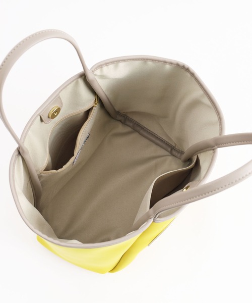 COOCO（クーコ）の「ＳＭＩＬＥＹ×ＣＯＯＣＯ／ダイバー素材トートバッグ（トートバッグ・レディース・ブラック/ベージュ/パープル/イエロー/グリーン/カモフラージュ/ネイビー・9）」の10枚目の写真