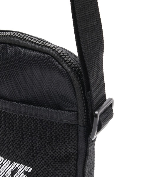 NIKE（ナイキ）の「【NIKE】ナイキ ヘリテージ クロスボディバッグ スモール 1L（ボディバッグ/ウエストポーチ・レディース・ブラック・FREE）」の5枚目の写真