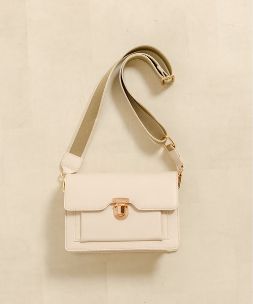 OLIVE des OLIVE（オリーブデオリーブ）の「ラインベルトショルダー（ショルダーバッグ・レディース・ブラウン/アイボリー/サックスブルー・FREE）」の13枚目の写真