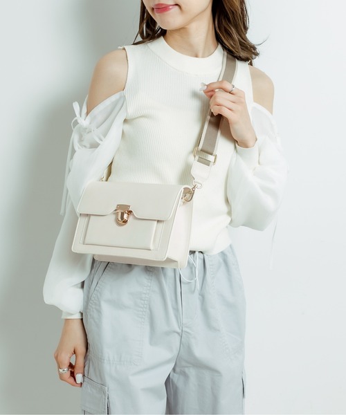 OLIVE des OLIVE（オリーブデオリーブ）の「ラインベルトショルダー（ショルダーバッグ・レディース・ブラウン/アイボリー/サックスブルー・FREE）」の16枚目の写真