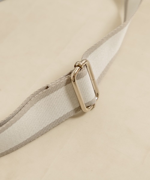 OLIVE des OLIVE（オリーブデオリーブ）の「ラインベルトショルダー（ショルダーバッグ・レディース・ブラウン/アイボリー/サックスブルー・FREE）」の8枚目の写真