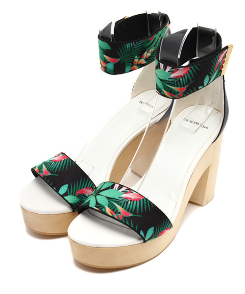 SOLPRESA（ソルプレーサ）の「【SOLPRESA】テープサンダル（サンダル・レディース・ホワイト/ブラック/マルチ・24.5/23.5）」の12枚目の写真