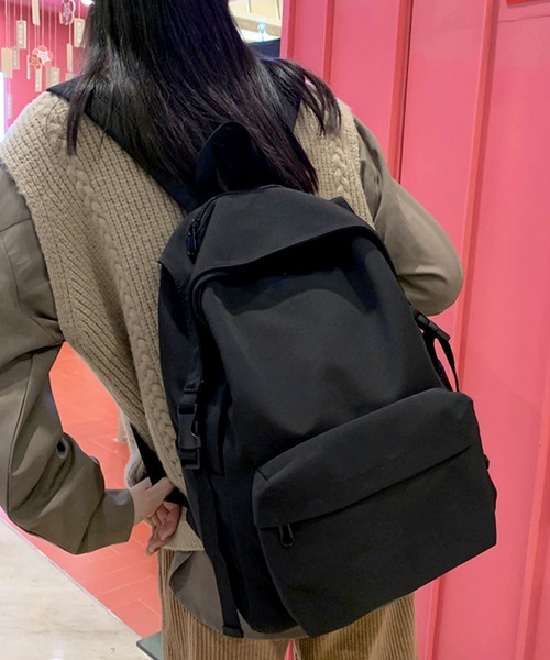 florist(フローリスト)の「【2サイズ展開】ユニセックス シンプルナイロンリュックサック(バックパック/リュック・レディース・イエロー系2/イエロー系1/グリーン系2/ブルー系2/ブラック系2/グレー系2/ブルー系1/グレー系1/ブラック系1/グリーン系1・S/M)」の11枚目の写真