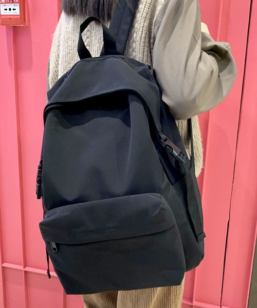 florist(フローリスト)の「【2サイズ展開】ユニセックス シンプルナイロンリュックサック(バックパック/リュック・レディース・イエロー系2/イエロー系1/グリーン系2/ブルー系2/ブラック系2/グレー系2/ブルー系1/グレー系1/ブラック系1/グリーン系1・S/M)」の12枚目の写真