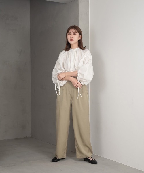 Amiur(エミレ)の「squeeze sleeve gather blouse(シャツ/ブラウス・レディース・ホワイト/ラベンダー/ホワイト系その他・FREE)」の4枚目の写真