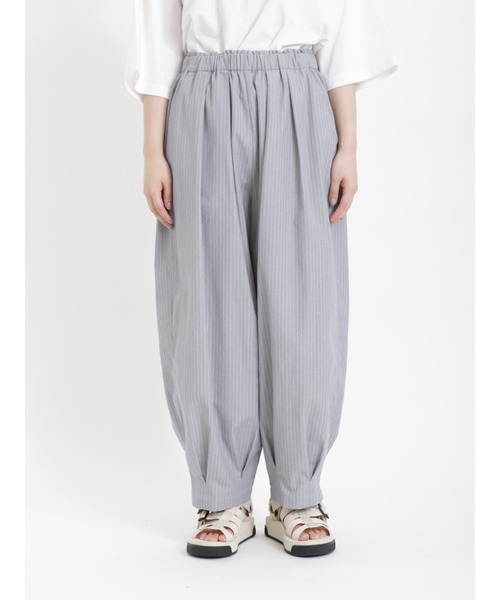 Samansa Mos2(サマンサ モスモス)の「【クイックドライ】裾タックパンツ(その他パンツ・レディース・ブラック/グレー/ベージュ/キナリ・フリ-)」の15枚目の写真