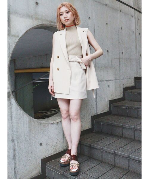 MURUA（ムルーア）の「ワイドベルトミニスカート（スカート・レディース・ブラック/アイボリー/オレンジ・1/2）」の13枚目の写真