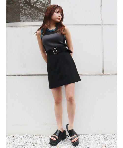 MURUA（ムルーア）の「ワイドベルトミニスカート（スカート・レディース・ブラック/アイボリー/オレンジ・1/2）」の15枚目の写真