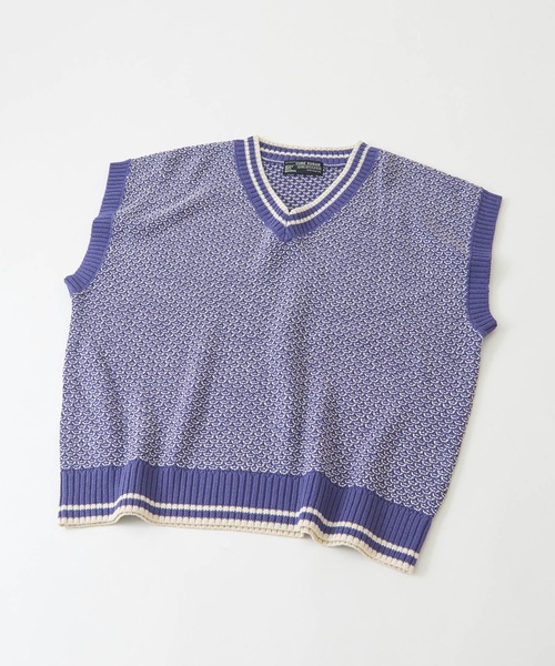 CUBE SUGAR（キューブシュガー）の「バルキーニットVネックライン入りベスト（ベスト・レディース・ナチュラル/ブラック/パープル系その他/イエロー系その他/ブラック系その他・M）」の21枚目の写真