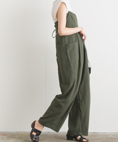 terrace(テラス)の「レイヤードキャミ オールインワン(パンツドレス・レディース・ブラック/カーキ/ベージュ/グリーン系その他/ブラック系その他・MEDIUM)」の21枚目の写真