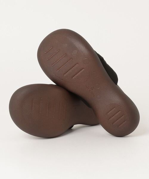 Regetta Canoe(リゲッタカヌー)の「スエード調ツイストスライドサンダル(サンダル・レディース・ベージュ/ブラック/ネイビー/マスタード/レッド・S/M/L/LL)」の12枚目の写真