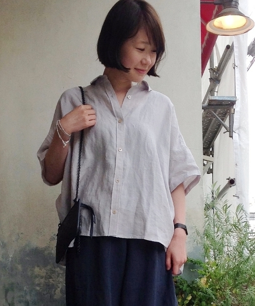 JOURNAL STANDARD LUXE(ジャーナルスタンダード ラックス)の「リネンラミー BIGシャツ SHORTSLEEVE_#(シャツ/ブラウス・レディース・ネイビー/ピンク/ホワイト/カーキ/グレー・FREE)」の3枚目の写真