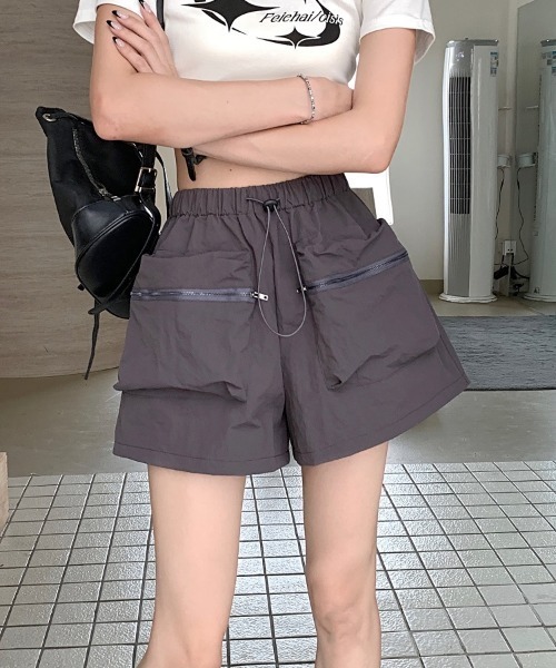 Vipoa(ヴィポア)の「ビックポケットカーゴショートパンツ(その他パンツ・レディース・グレー/ブラック/ホワイト・FREE)」の13枚目の写真