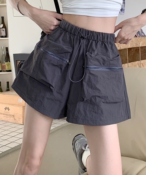 Vipoa(ヴィポア)の「ビックポケットカーゴショートパンツ(その他パンツ・レディース・グレー/ブラック/ホワイト・FREE)」の9枚目の写真