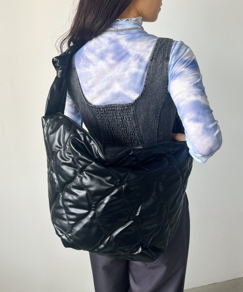 CLEA（クレア）の「タイダイ柄メロウシアーハイネックインナートップス（Tシャツ/カットソー・レディース・ブルー/ブラック・FREE）」の17枚目の写真