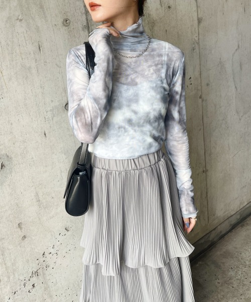 CLEA（クレア）の「タイダイ柄メロウシアーハイネックインナートップス（Tシャツ/カットソー・レディース・ブルー/ブラック・FREE）」の8枚目の写真