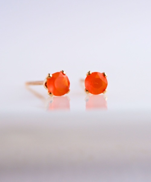 CERCA(チェルカ)の「SARINOHANA/小粒スタッドピアス/14KGF/天然石(ピアス(両耳用)・レディース・D/C/A/F/B/E/H/G/I/K/J/L/P/M/N/O・FREE)」の5枚目の写真