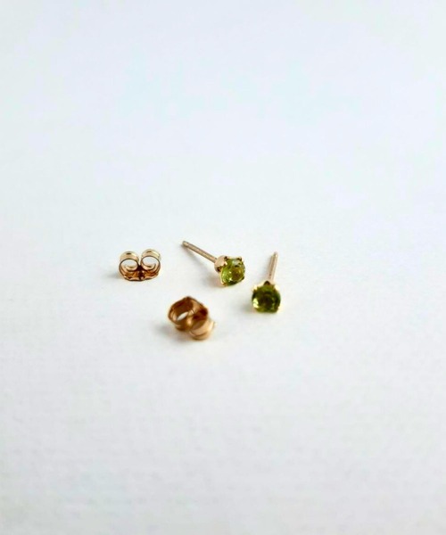 CERCA(チェルカ)の「SARINOHANA/小粒スタッドピアス/14KGF/天然石(ピアス(両耳用)・レディース・D/C/A/F/B/E/H/G/I/K/J/L/P/M/N/O・FREE)」の19枚目の写真