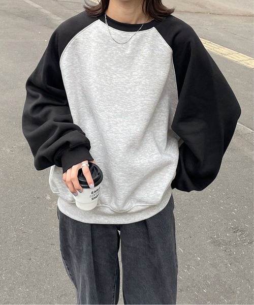 Chillfar（チルファー）の「ラグランスウェット（スウェット・レディース・アイボリー系/チャコールグレー×ブラック/オートミール/アイボリー系2/ネイビー系/グレー系/アイボリー系3/グレー系2/グレー系1/アイボリー系1・FREE）」の2枚目の写真