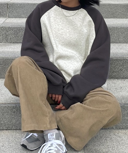Chillfar（チルファー）の「ラグランスウェット（スウェット・レディース・アイボリー系/チャコールグレー×ブラック/オートミール/アイボリー系2/ネイビー系/グレー系/アイボリー系3/グレー系2/グレー系1/アイボリー系1・FREE）」の7枚目の写真