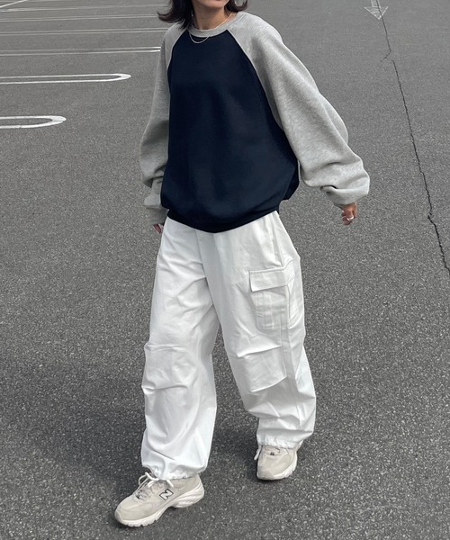 Chillfar（チルファー）の「ラグランスウェット（スウェット・レディース・アイボリー系/チャコールグレー×ブラック/オートミール/アイボリー系2/ネイビー系/グレー系/アイボリー系3/グレー系2/グレー系1/アイボリー系1・FREE）」の17枚目の写真