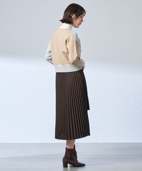 CAST:(キャストコロン)の「【イチオシ】カラーブロックニット・2023秋冬モデル(ニット/セーター・レディース・ネイビー/グレー/オフホワイト・M)」の10枚目の写真