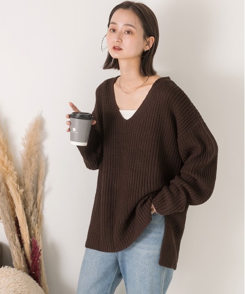 ad thie(アドティエ)の「畦編み Vネックニット(ニット/セーター・レディース・オフホワイト/ピンクベージュ/ブラウン/ブラック/ボルドー・FREE)」の15枚目の写真