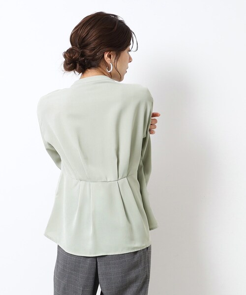 DRESKIP（ドレスキップ）の「◆ウエストタックブラウス（シャツ/ブラウス・レディース・ライトベージュ/グリーン系/ブラック・02/03/04）」の8枚目の写真