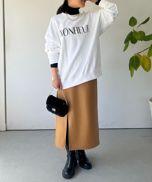 un dix cors（アンディコール）の「BONHEURラメロゴスウェット（スウェット・レディース・ホワイト/ブラック/シルバー・FREE）」の10枚目の写真