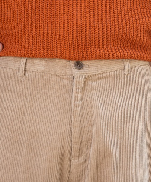 WEGO(ウィゴー)の「WEGO/コーデュロイイージーワイドパンツ(チノパンツ・メンズ・ブラック/アイボリー/ダークブラウン/ベージュ/ブルー・LARGE/SMALL/MEDIUM)」の11枚目の写真