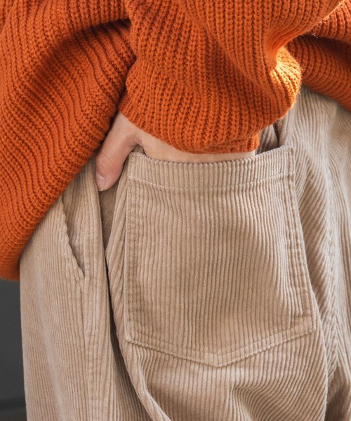 WEGO(ウィゴー)の「WEGO/コーデュロイイージーワイドパンツ(チノパンツ・メンズ・ブラック/アイボリー/ダークブラウン/ベージュ/ブルー・LARGE/SMALL/MEDIUM)」の13枚目の写真