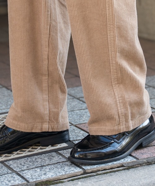 WEGO(ウィゴー)の「WEGO/コーデュロイイージーワイドパンツ(チノパンツ・メンズ・ブラック/アイボリー/ダークブラウン/ベージュ/ブルー・LARGE/SMALL/MEDIUM)」の14枚目の写真