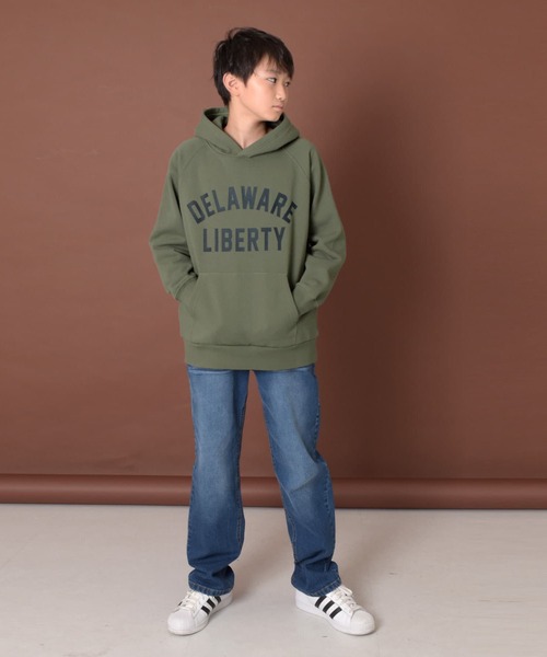 GLAZOS（グラソス）の「【あったか】裏起毛・カレッジロゴラグランパーカー（その他トップス・キッズ・カーキ/グレー/ネイビー・170cm/140cm/150cm/160cm）」の5枚目の写真