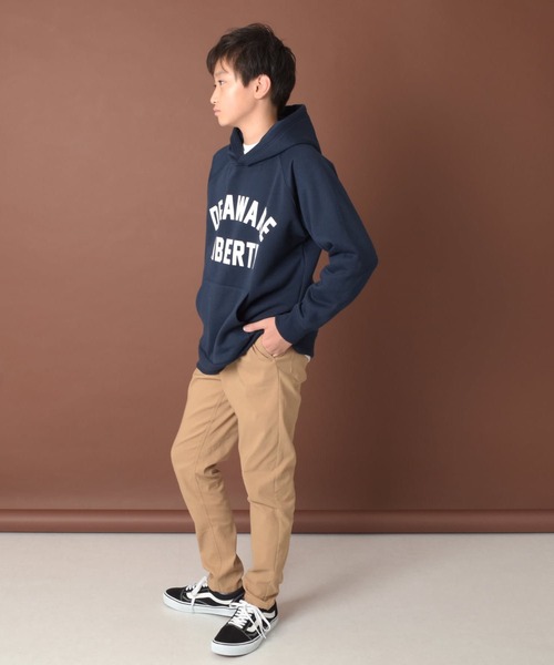 GLAZOS（グラソス）の「【あったか】裏起毛・カレッジロゴラグランパーカー（その他トップス・キッズ・カーキ/グレー/ネイビー・170cm/140cm/150cm/160cm）」の6枚目の写真