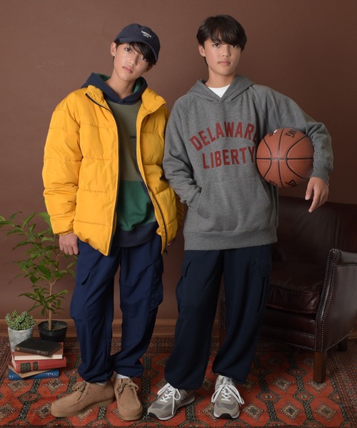 GLAZOS（グラソス）の「【あったか】裏起毛・カレッジロゴラグランパーカー（その他トップス・キッズ・カーキ/グレー/ネイビー・170cm/140cm/150cm/160cm）」の4枚目の写真