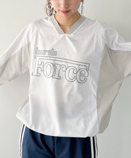 un+frame(アンフレーム)の「print logo nylon pullover/プリントロゴゲームシャツナイロンプルオーバー(Tシャツ/カットソー・レディース・ブラック/ホワイト/ネイビー・FREE)」の2枚目の写真