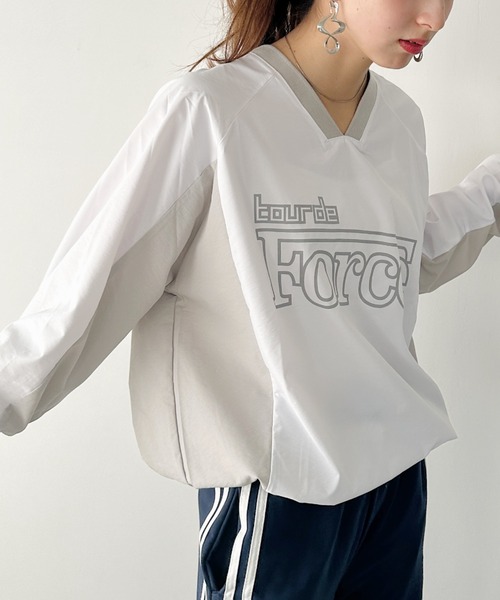 un+frame(アンフレーム)の「print logo nylon pullover/プリントロゴゲームシャツナイロンプルオーバー(Tシャツ/カットソー・レディース・ブラック/ホワイト/ネイビー・FREE)」の4枚目の写真