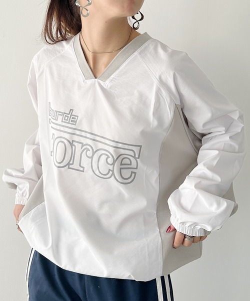 un+frame(アンフレーム)の「print logo nylon pullover/プリントロゴゲームシャツナイロンプルオーバー(Tシャツ/カットソー・レディース・ブラック/ホワイト/ネイビー・FREE)」の6枚目の写真