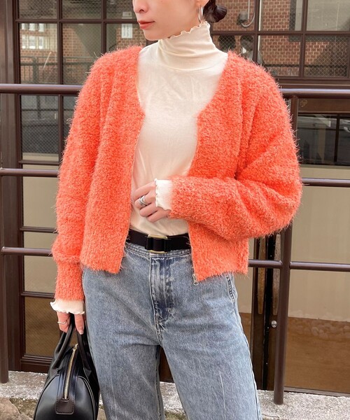 fredy emue(フレディエミュ)の「テレコメロータートルネックカットソー(Tシャツ/カットソー・レディース・ブラック/ライトグレー/ラベンダー/オフホワイト・38)」の8枚目の写真