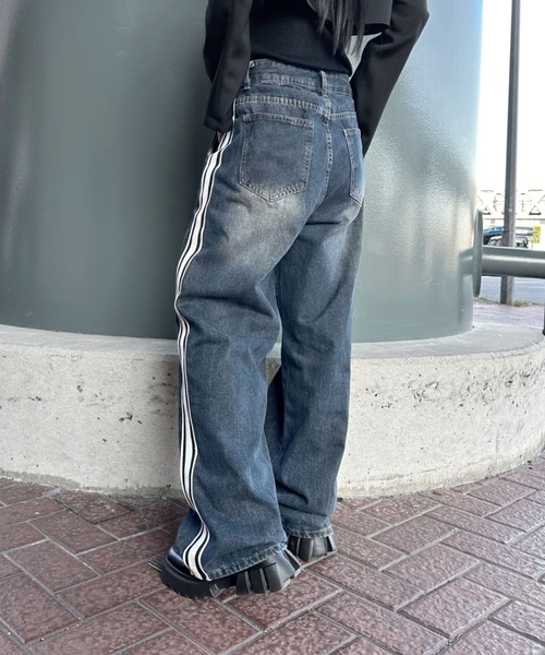LVEU.(ラブユ.)の「【LVEU.】サイドラインデニムパンツ / ボトムス デニム パンツ ワイド ルーズ ヴィンテージ 色落ち ウォッシュ ライン サイドライン ブルー インディゴ(デニムパンツ・レディース・ブルー・FREE)」の8枚目の写真