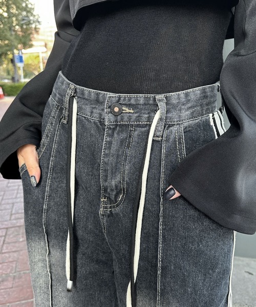 LVEU.(ラブユ.)の「【LVEU.】サイドラインデニムパンツ / ボトムス デニム パンツ ワイド ルーズ ヴィンテージ 色落ち ウォッシュ ライン サイドライン ブルー インディゴ(デニムパンツ・レディース・ブルー・FREE)」の9枚目の写真