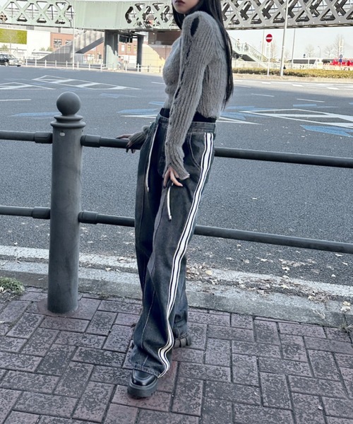 LVEU.(ラブユ.)の「【LVEU.】サイドラインデニムパンツ / ボトムス デニム パンツ ワイド ルーズ ヴィンテージ 色落ち ウォッシュ ライン サイドライン ブルー インディゴ(デニムパンツ・レディース・ブルー・FREE)」の13枚目の写真